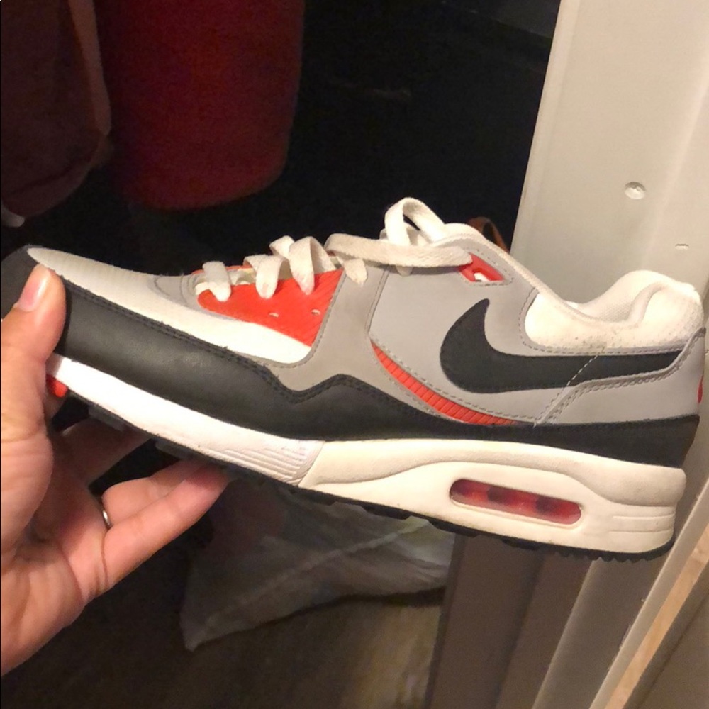 Both Nike women size 10